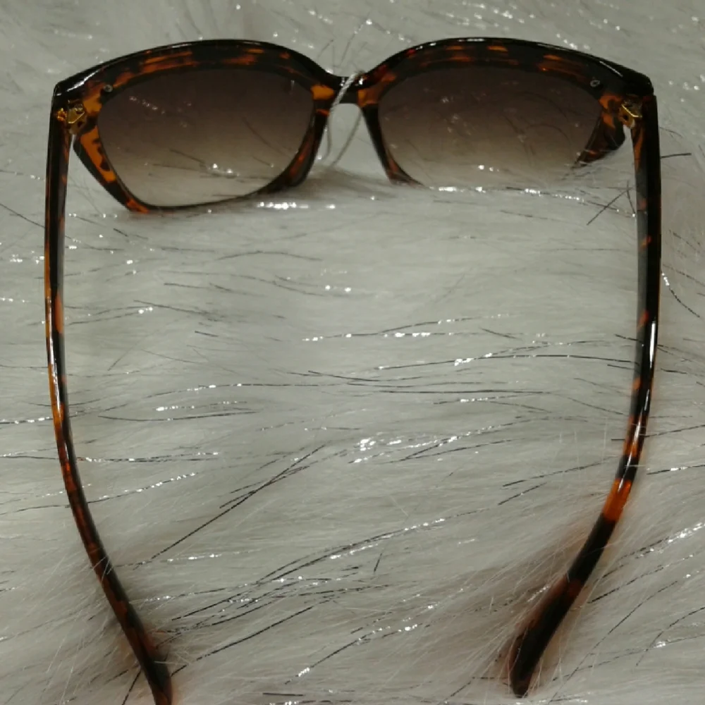New Retro pop Brown Sunglasses zs 0S